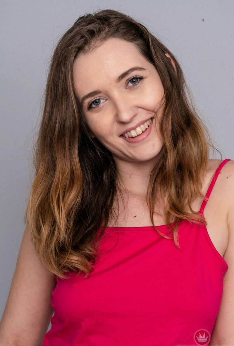 Люда, 21